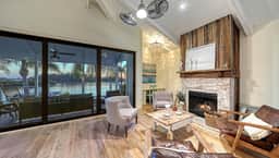 The Pearl on the Bay - 1370