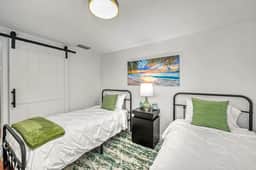 Bay Breeze Bungalow - 1713