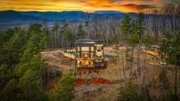 Blue Ridge Mountain Escape - 824