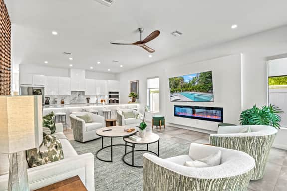 Tamiami Vice - 2327