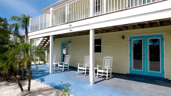 Holmes Bungalow - 304A