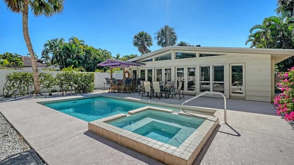 St. Armands Hideaway - 61
